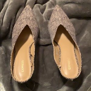 Express heeled mules